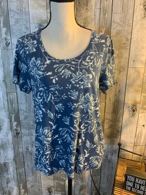Lucky Brand Blue Floral Scoop Neck Short Sleeve Top